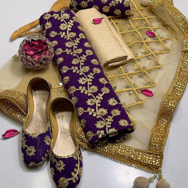 3 Pcs Women's Unstitched Embroidered Suit