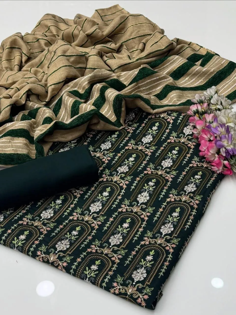 3 Pcs Women's Unstitched Embroidered Suit