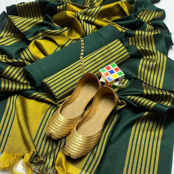 3 Pcs Women's Unstitched Plain Suit