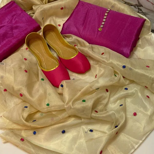 3 Pcs Women's Unstitched Plain Suit