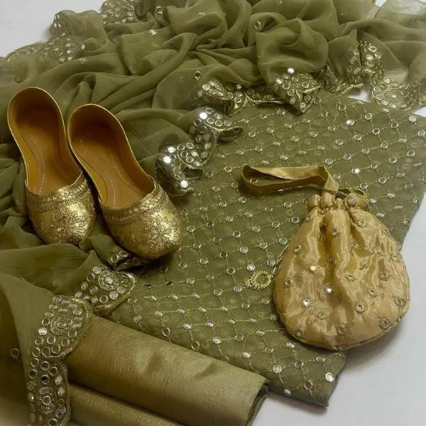 3 Pcs Women's Unstitched Embroidered Suit