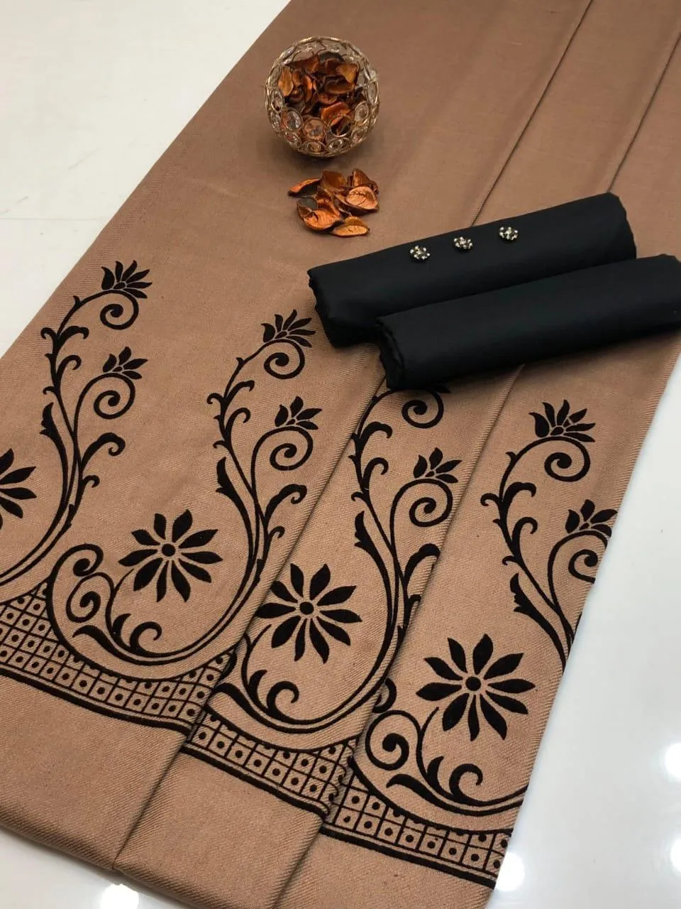 3 Pcs Women's Unstitched Plain Suit