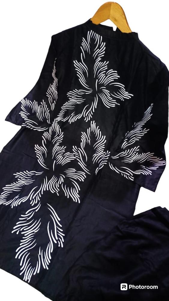 2 Pcs Women's Stitched Linen Printed Shirt And Trouser