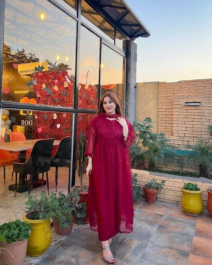 3 Pcs Women's Stitched Chiffon Plain Maxi Suit