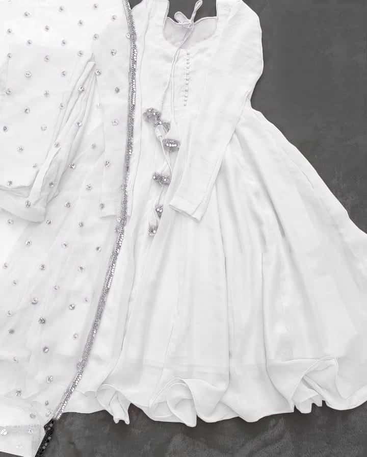 3 Pcs Women's Stitched Chiffon Plain Maxi Suit