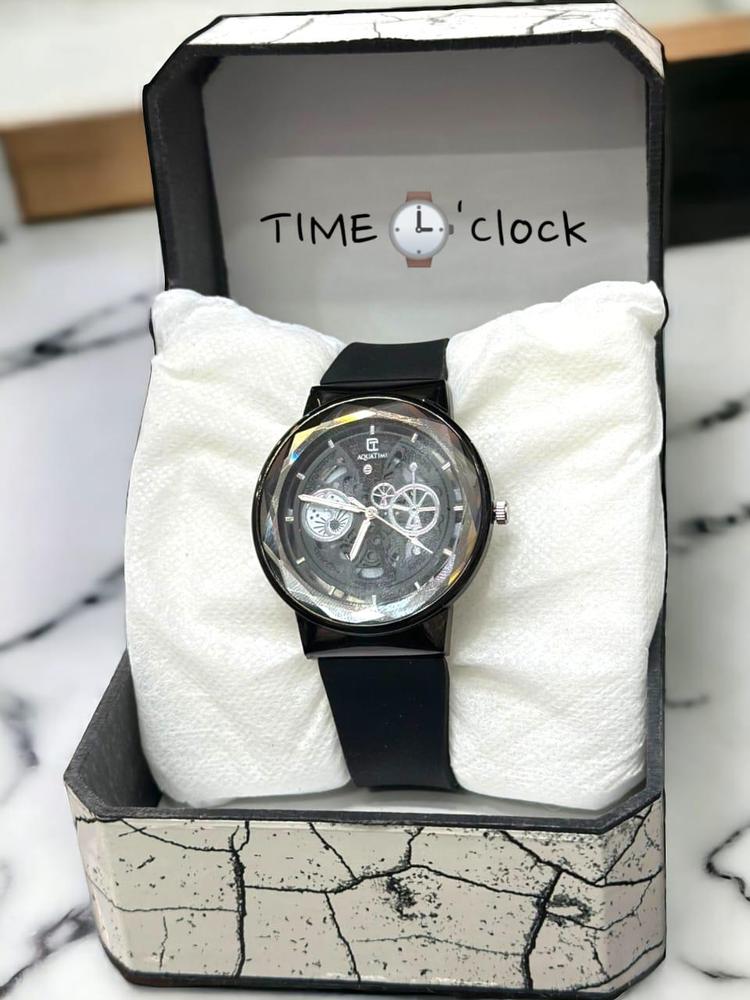 Men's Classical Strap Watch