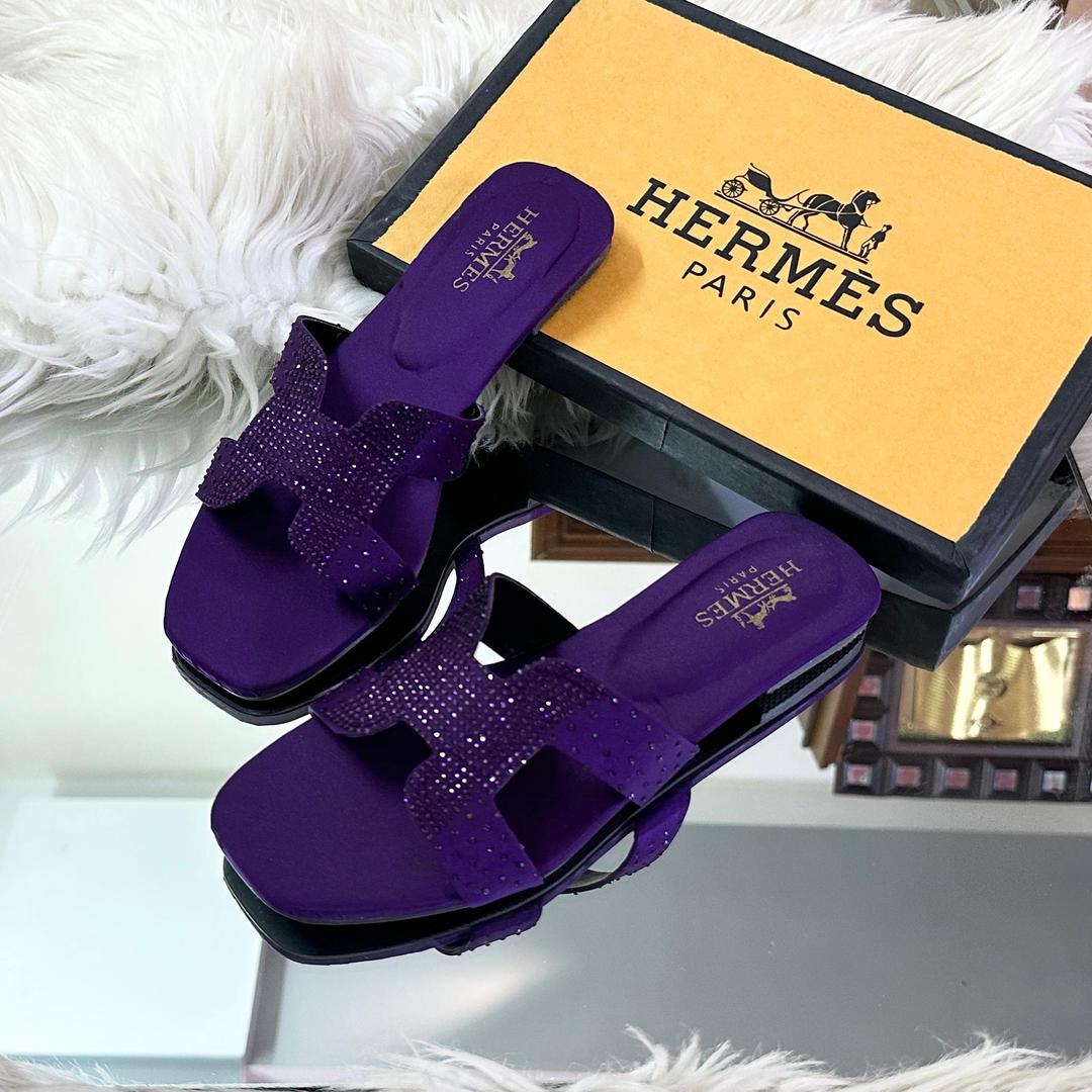 Stylish Women's Casual Slippers in Synthetic Leather - 1 Pcs