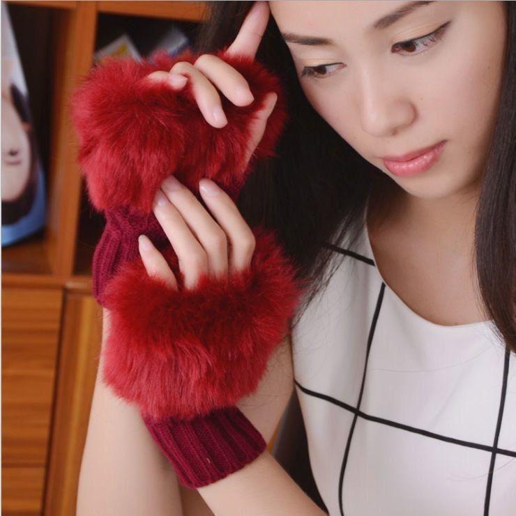 Chic Women's Wool Fingerless Gloves - 1 Pc