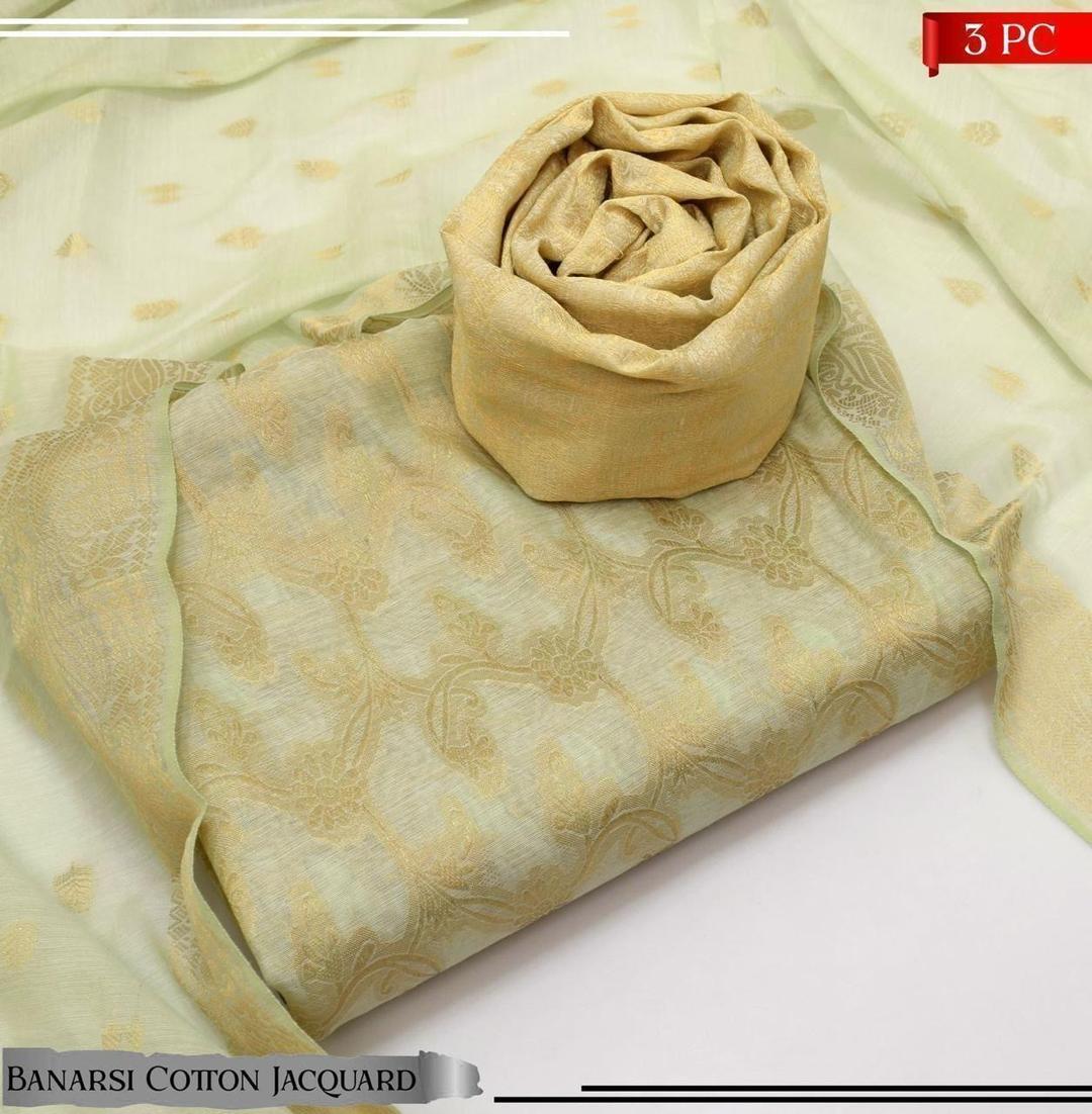 3 Pcs Women's Unstitched Printed Suit