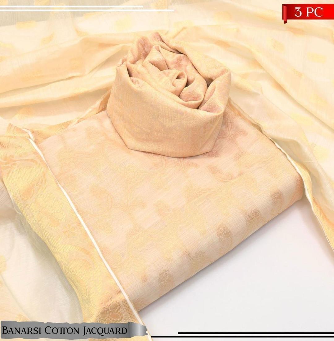 3 Pcs Women's Unstitched Printed Suit