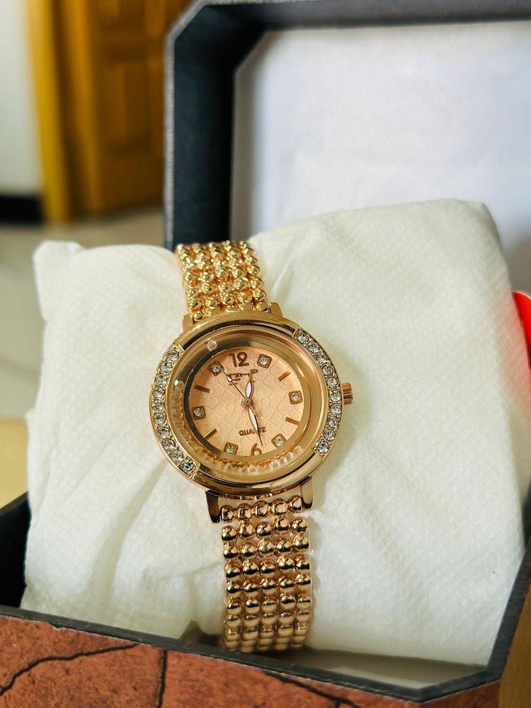 Analogue Watch For Women