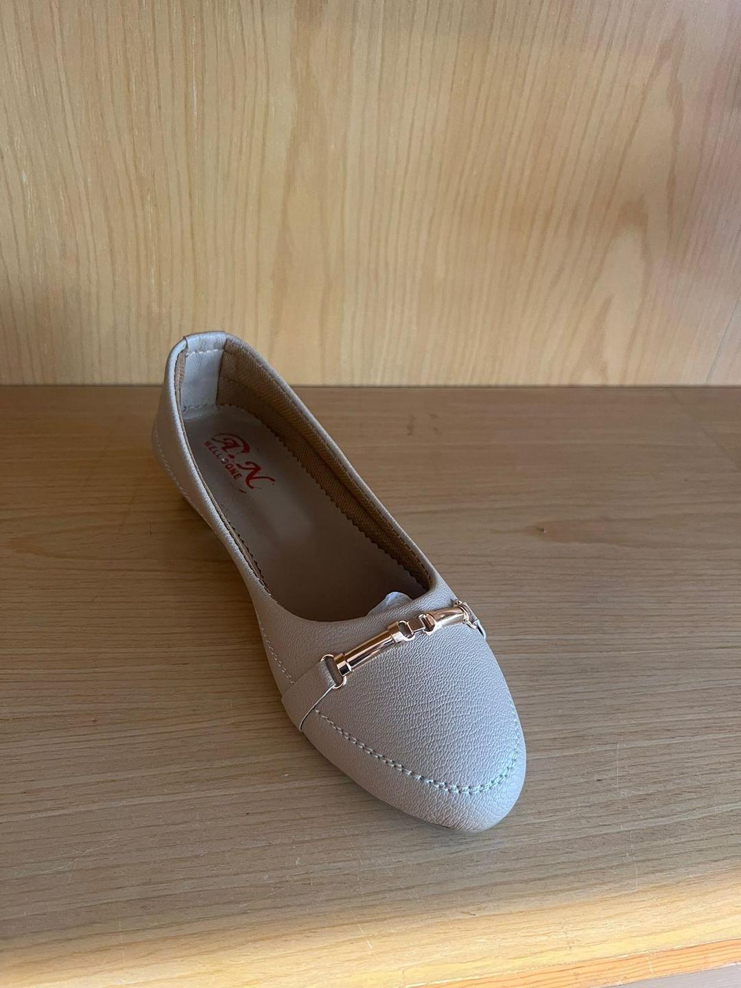 Women's Synthetic Leather Formal Pumps - 1 Pcs