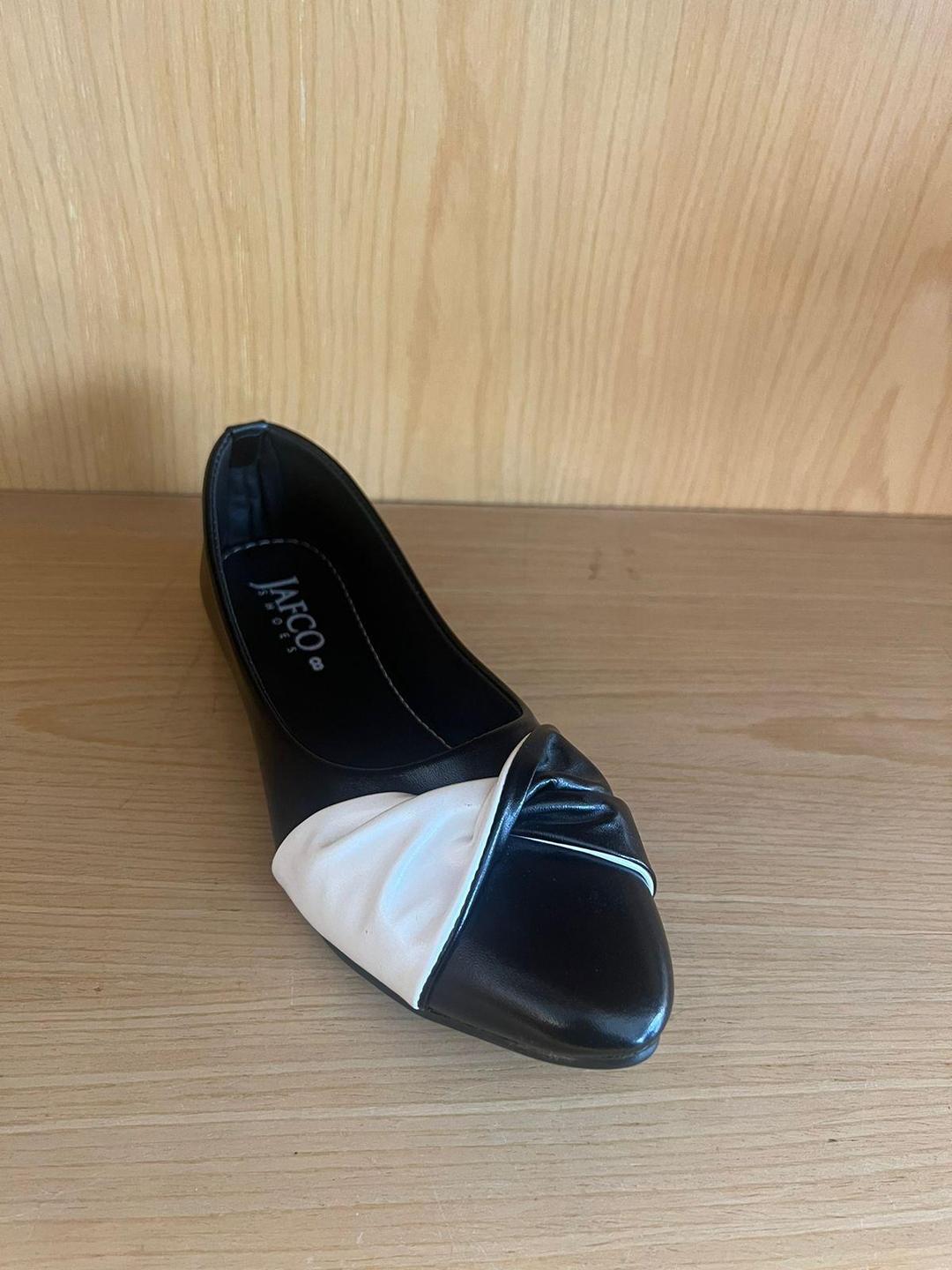 Stylish Women's Synthetic Leather Semi-Formal Pumps - 1 Pcs