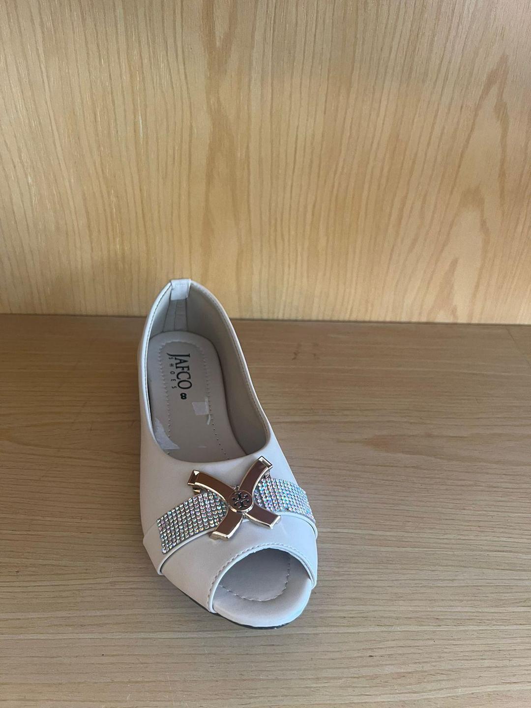 Fancy Women's Synthetic Leather Pumps - 1 Pcs