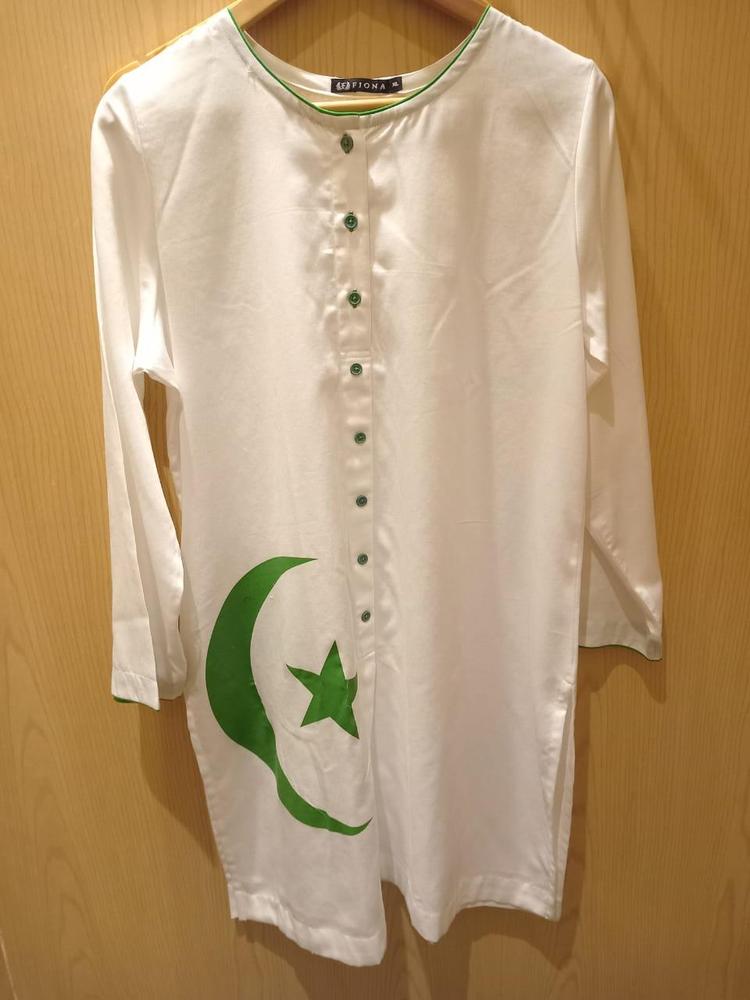 1 Pc Women's Stitched Lawn Printed Kurti