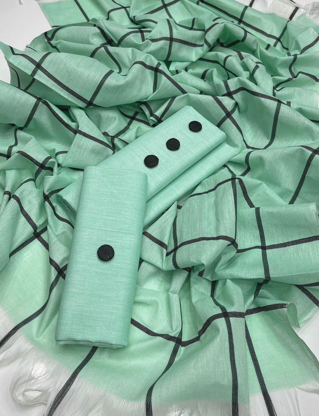 3 Pcs Women's Unstitched Khaddar Plain Suit