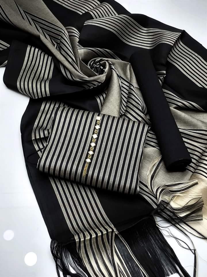 3 Pcs Women's Unstitched Sussi Plain Suit