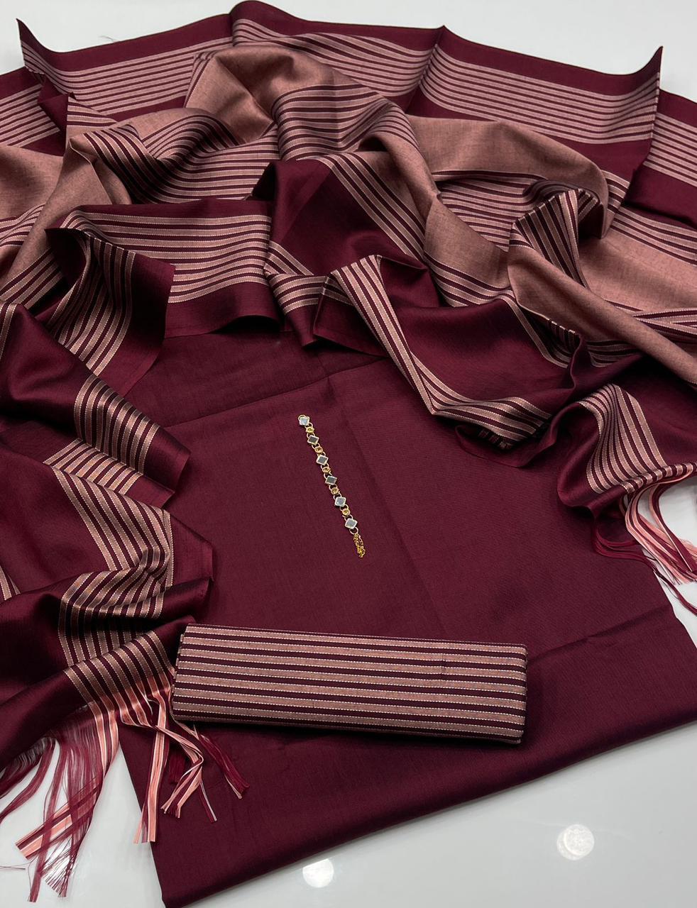 3 Pcs Women's Unstitched Sussi Plain Suit