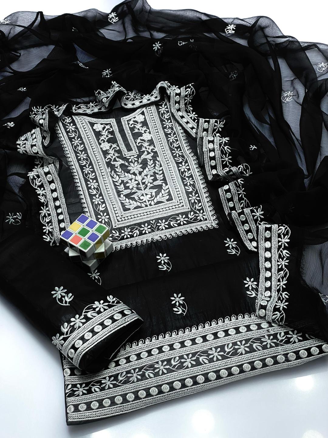 3 Pcs Women's Unstitched Embroidered Suit