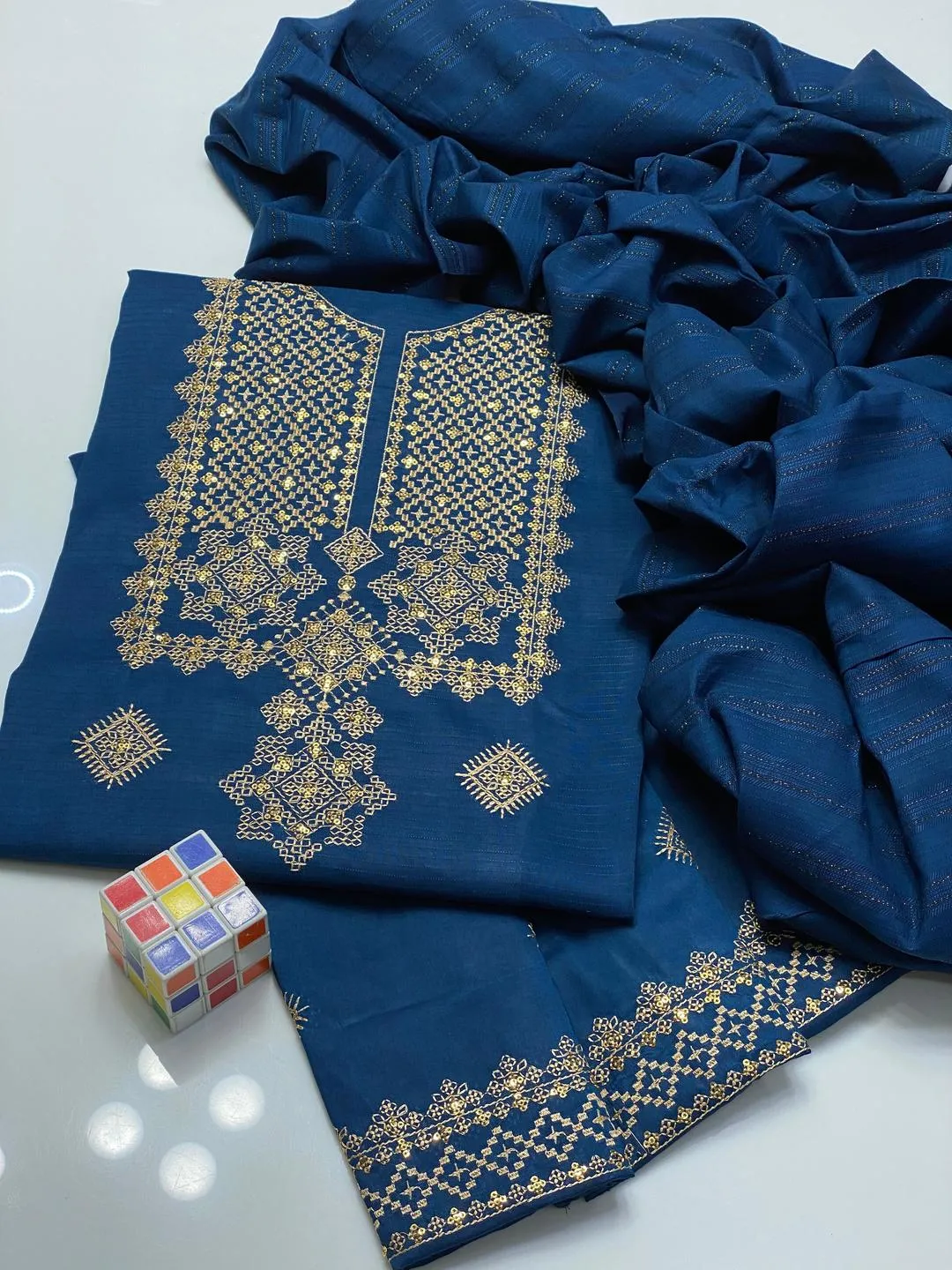 3 Pcs Women's Unstitched Embroidered Suit