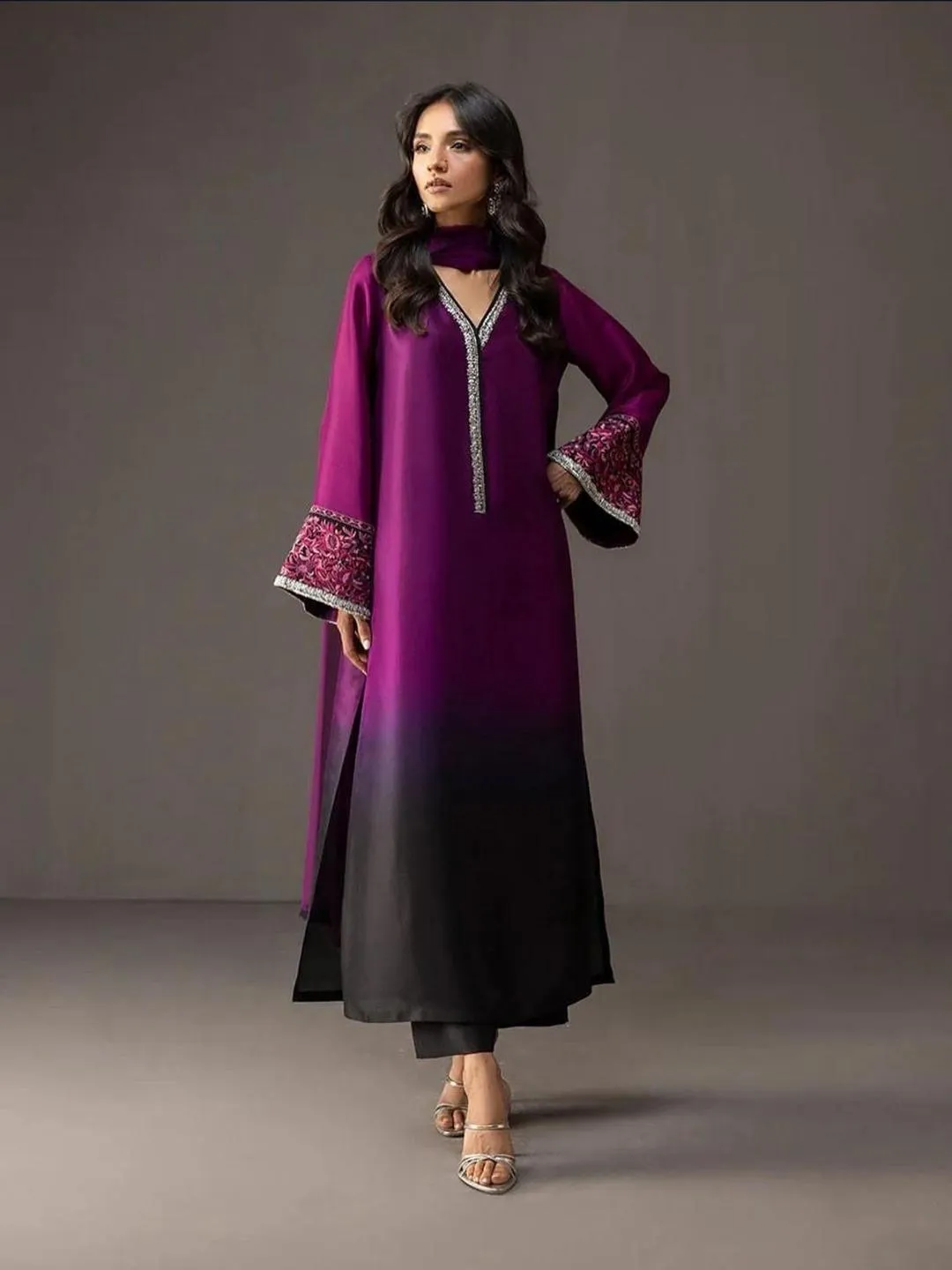 3 Pcs Women's Unstitched Printed Suit