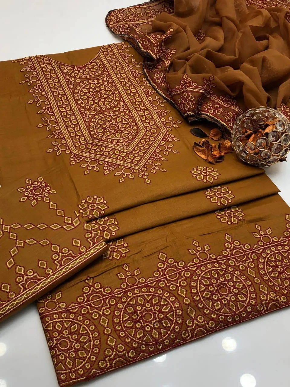 3 Pcs Women's Unstitched Embroidered Suit