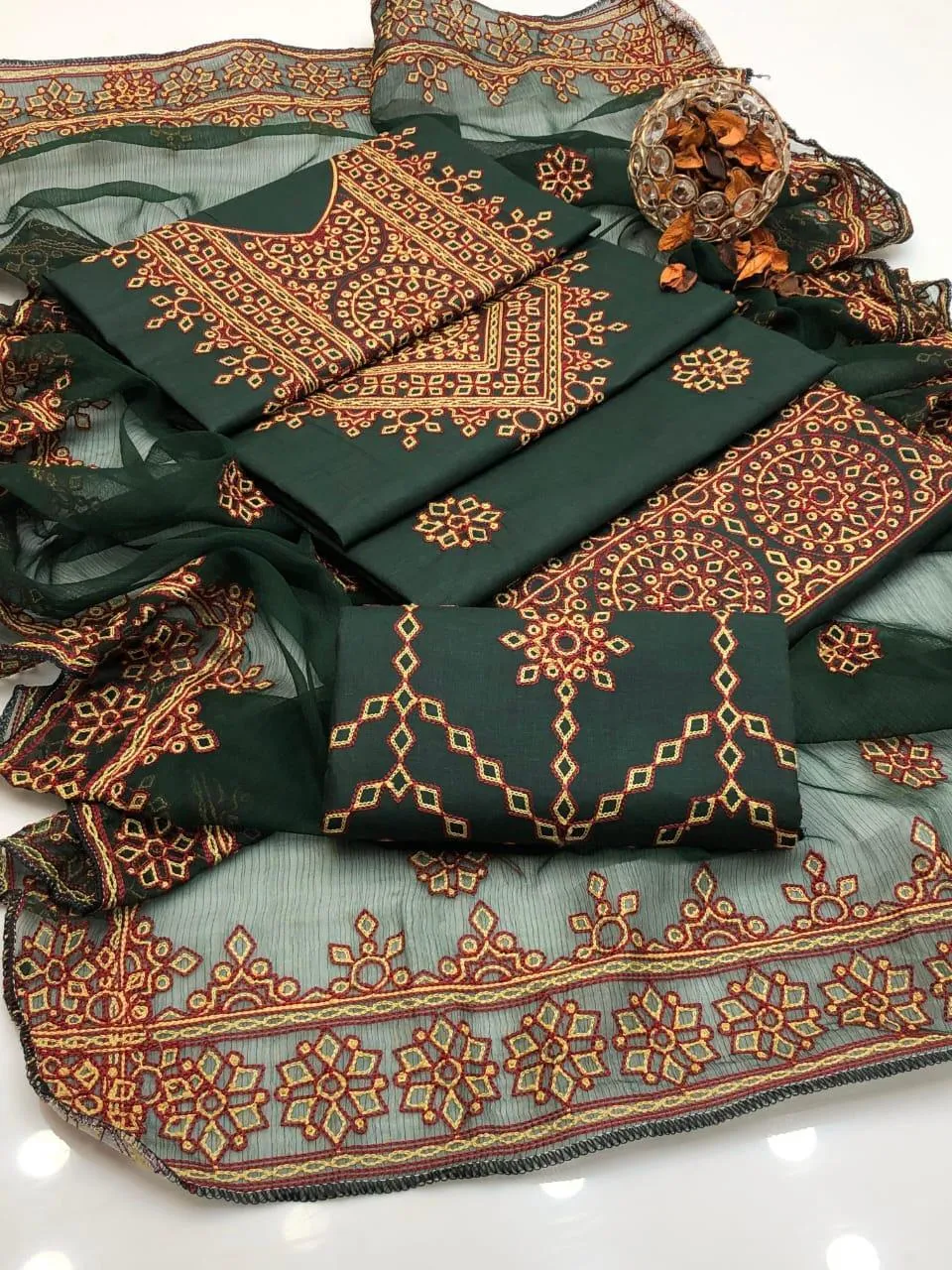 3 Pcs Women's Unstitched Embroidered Suit