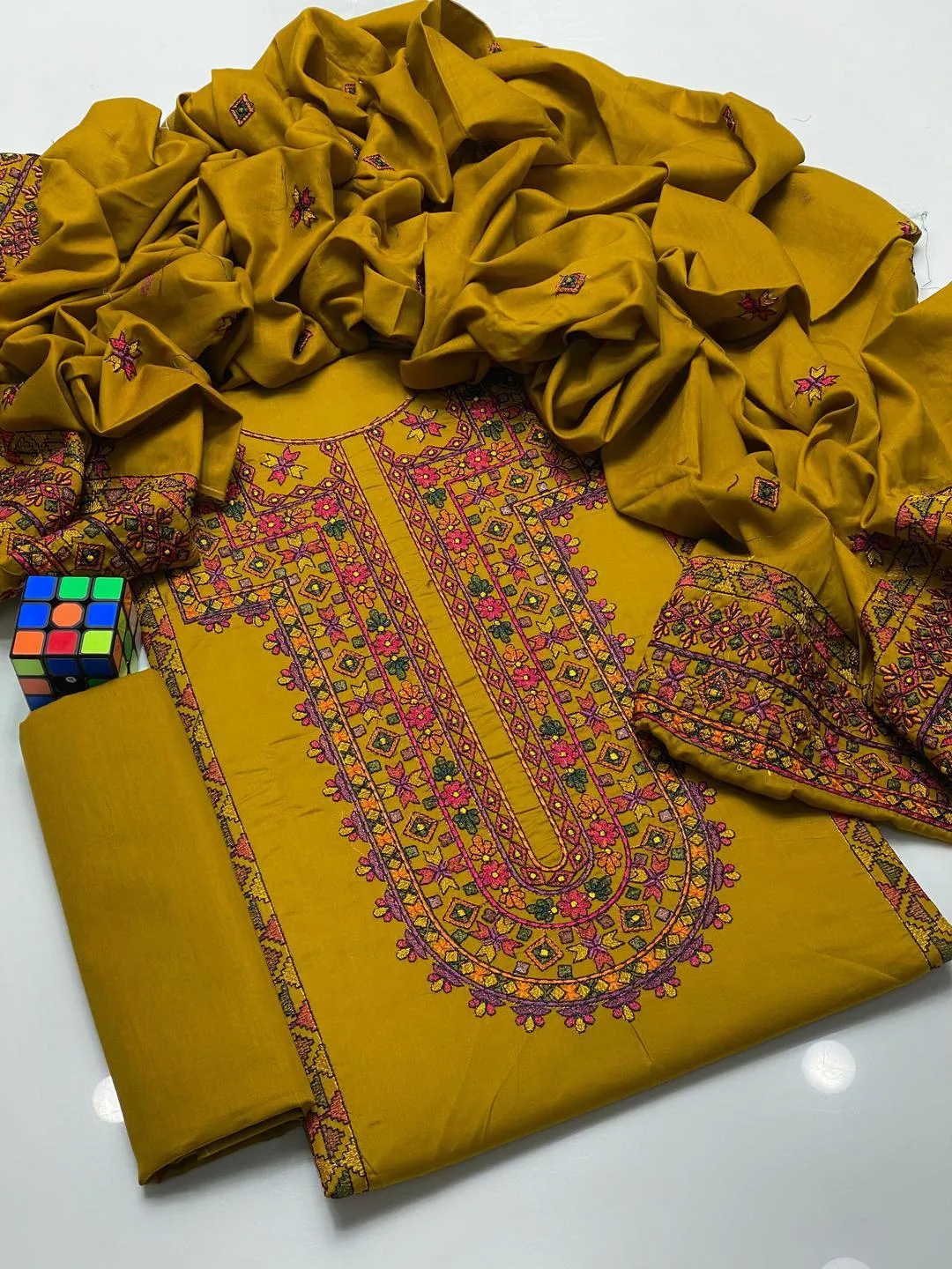 3 Pcs Women's Unstitched Embroidered Suit