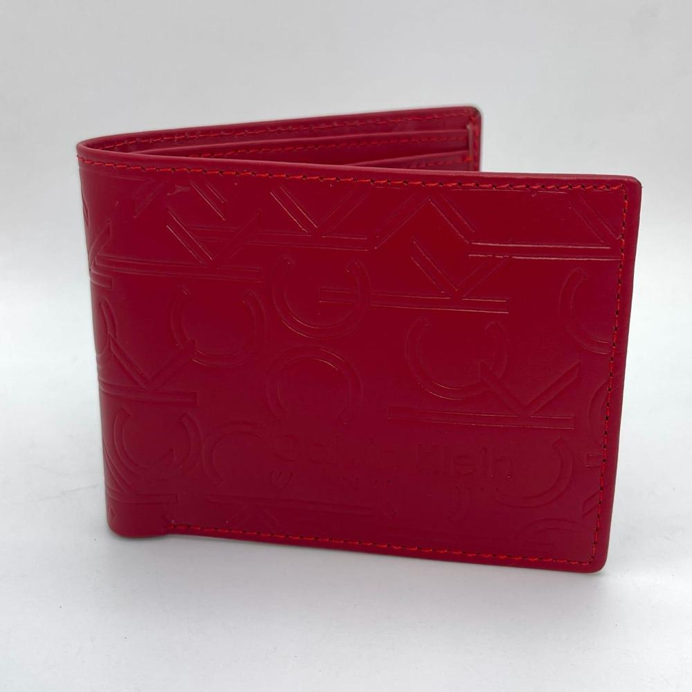 Men's Leather Textured Bifold Wallet