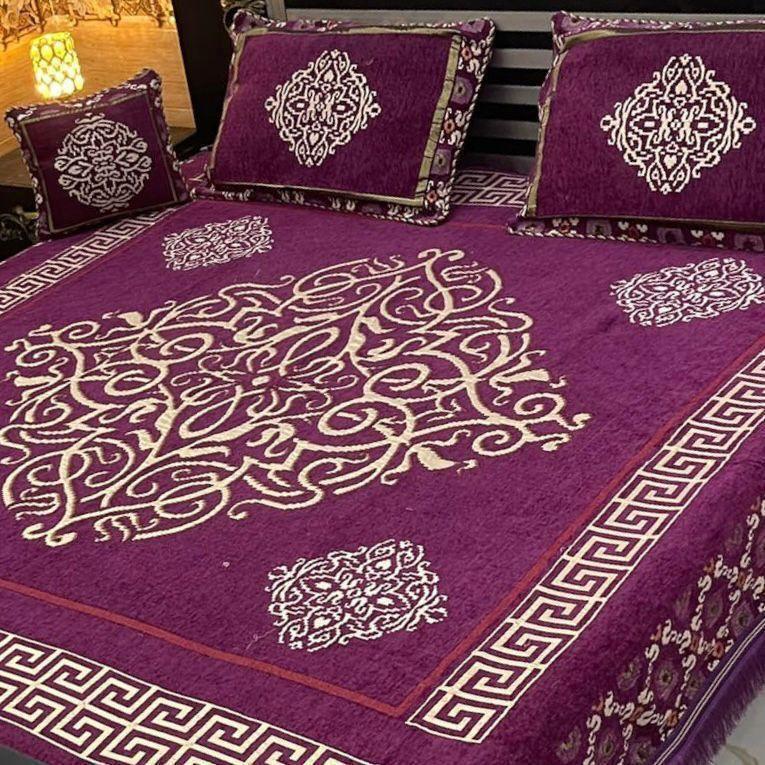 Luxurious Velvet Jacquard Double Bedsheet Set - 4 Pcs Embroidered