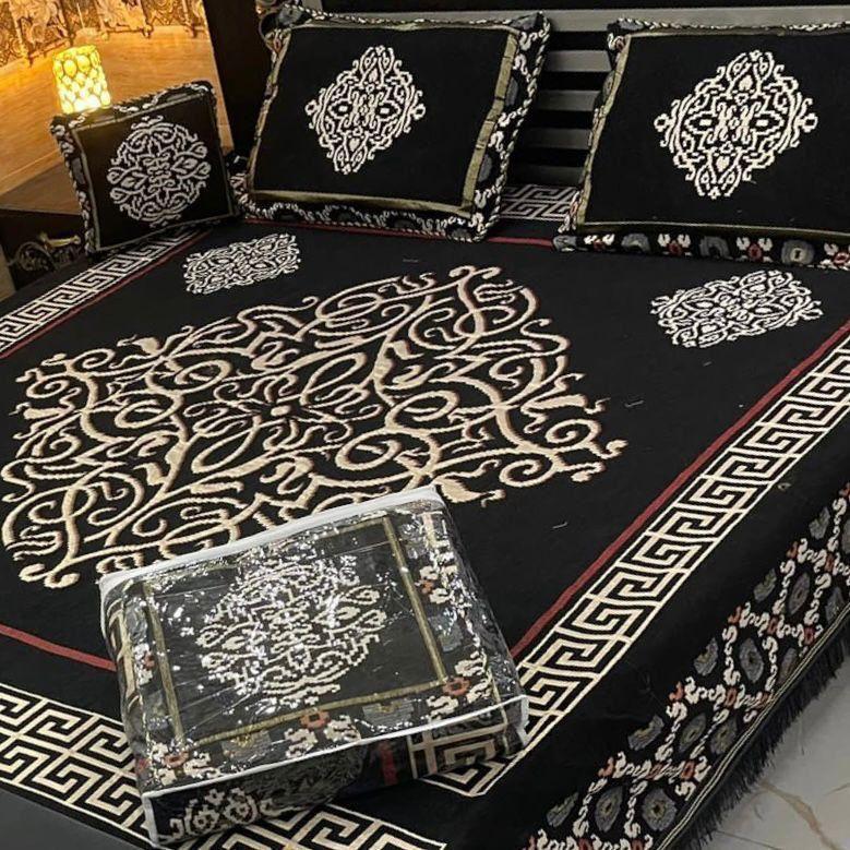 Luxurious Velvet Jacquard Double Bedsheet Set - 4 Pcs Embroidered