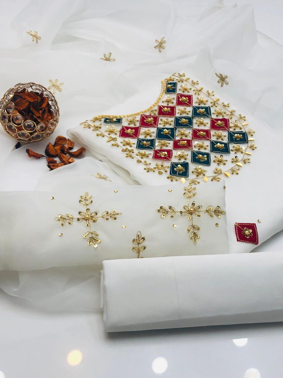 3 Pcs Women's Unstitched Hand Embroidered Suit