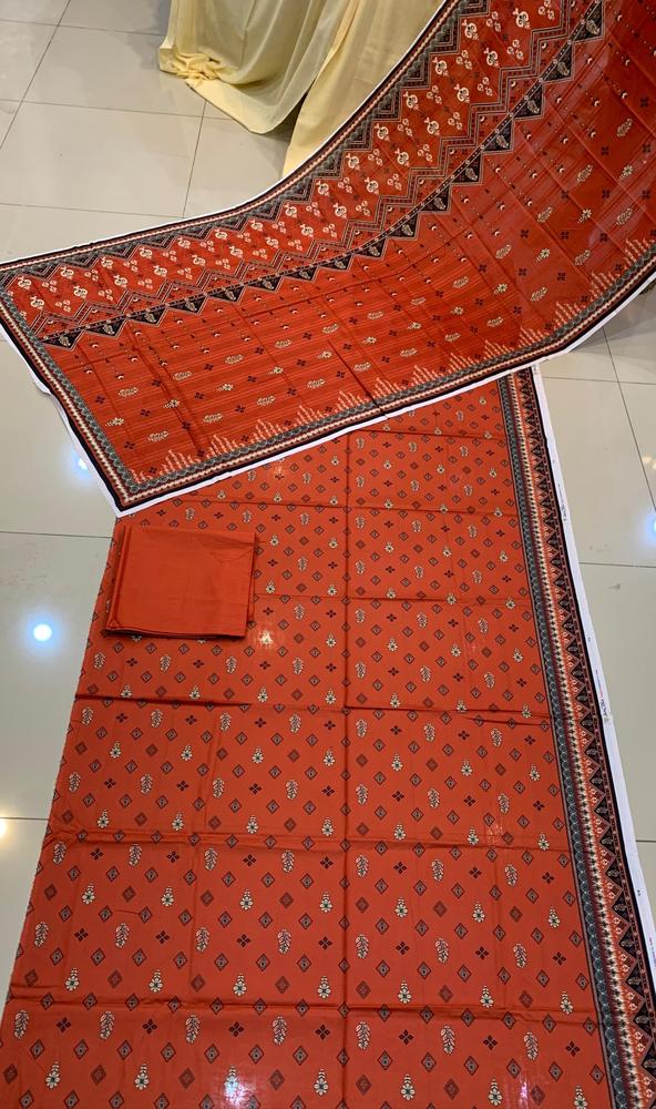 3 Pcs Women's Unstitched Lawn Printed Suit