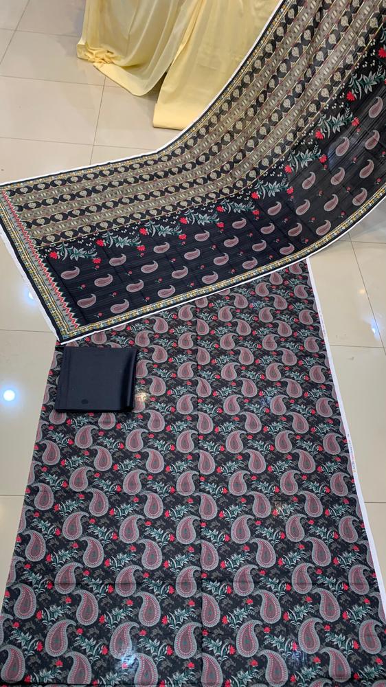 3 Pcs Women's Unstitched Lawn Printed Suit