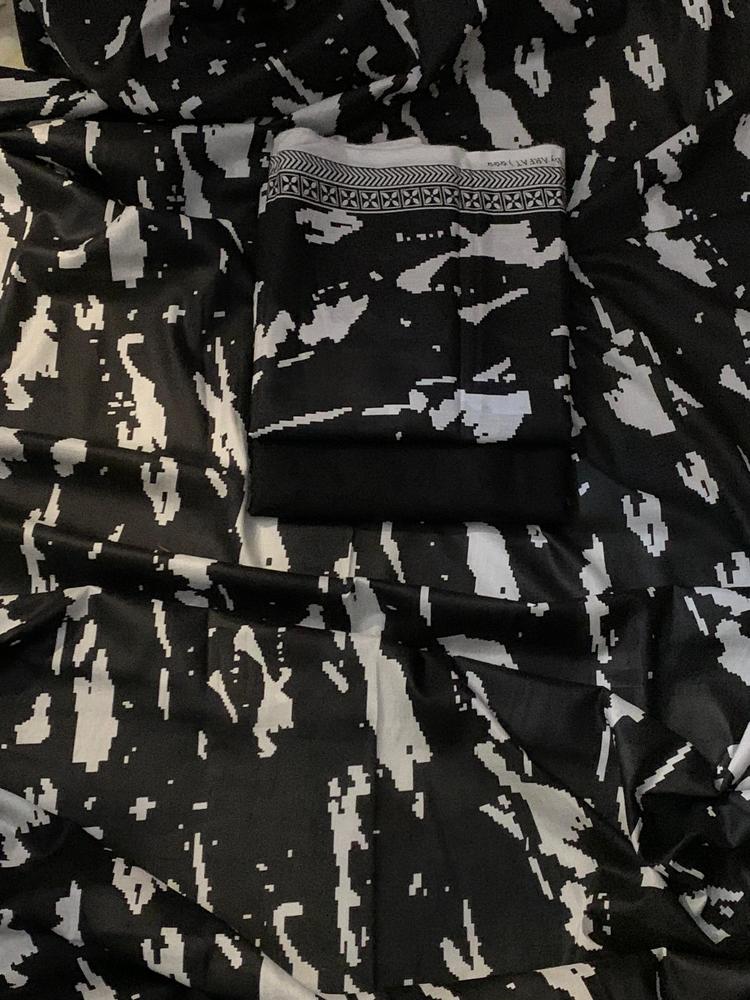 2 Pcs Women's Unstitched Lawn Printed Suit