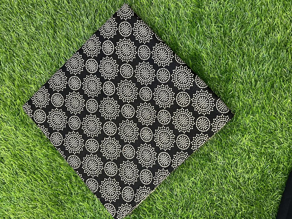 2 Pcs Women's Unstitched Lawn Printed Suit