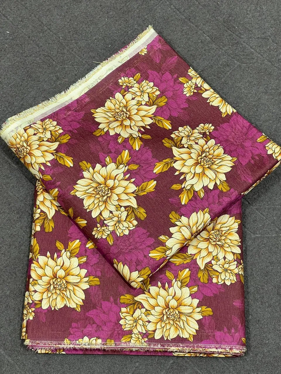 2 Pcs Women's Unstitched Printed Suit