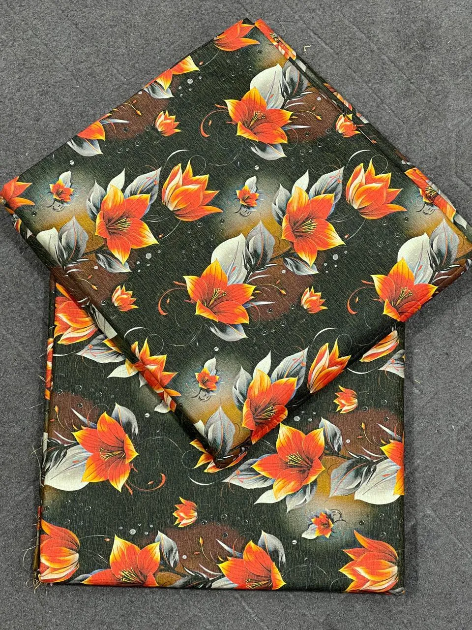 2 Pcs Women's Unstitched Printed Suit