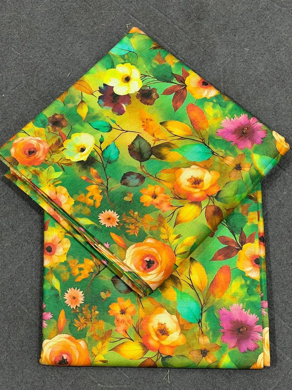 2 Pcs Women's Unstitched Printed Suit