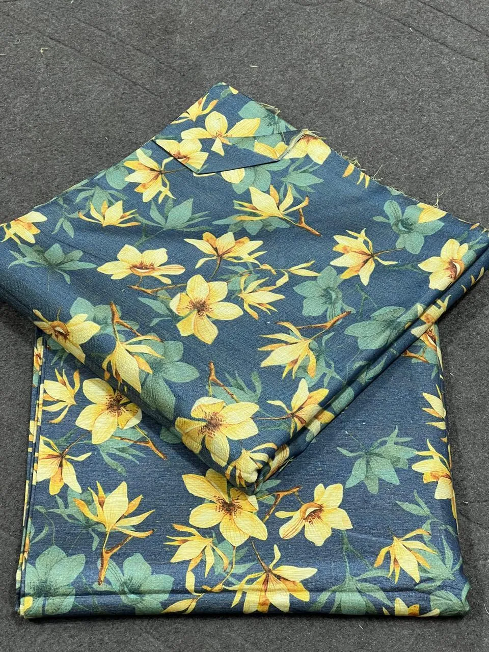 2 Pcs Women's Unstitched Printed Suit