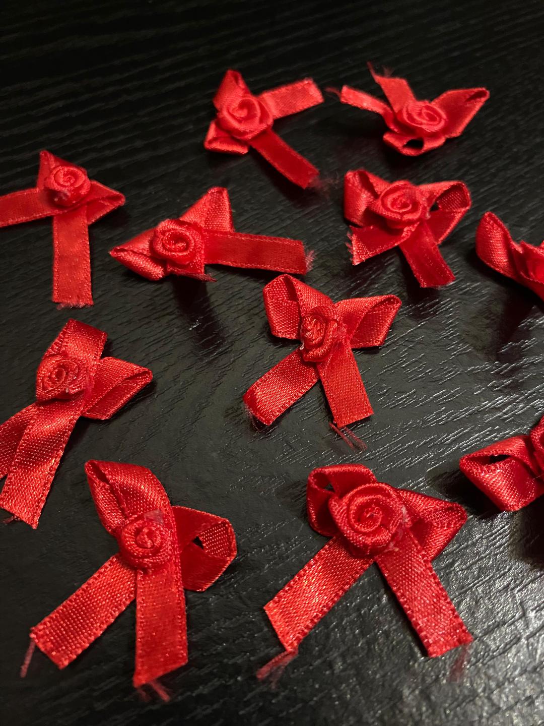 Red Ribbon Lace - 10 Pcs