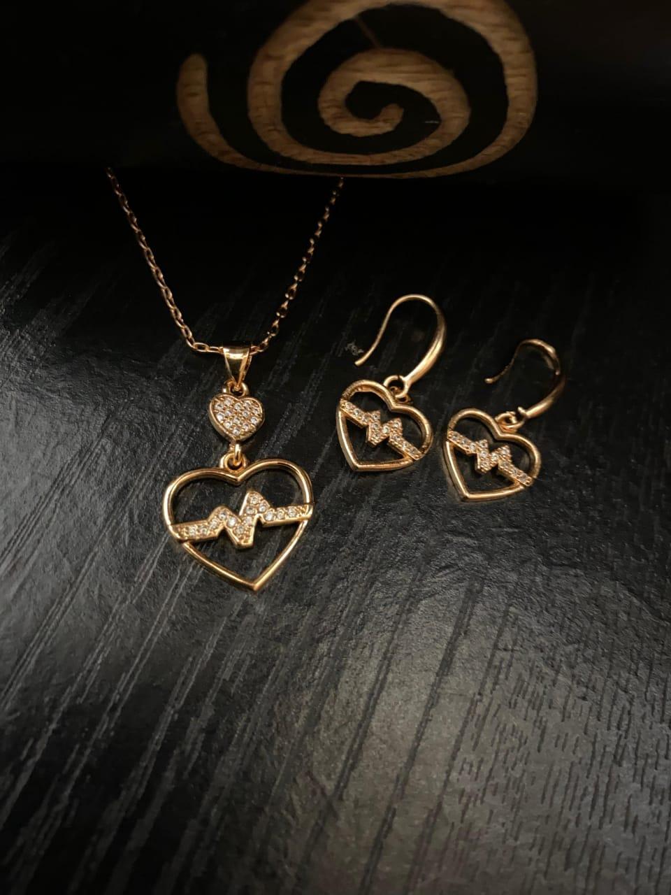 Heartbeat Design Gold Plated Crystal Pendant Set 3