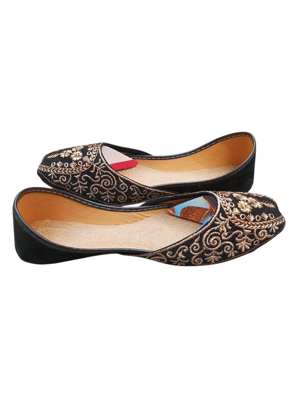 Stylish Velvet Women's Khussa - 1 Pair with Elegant Thread Work