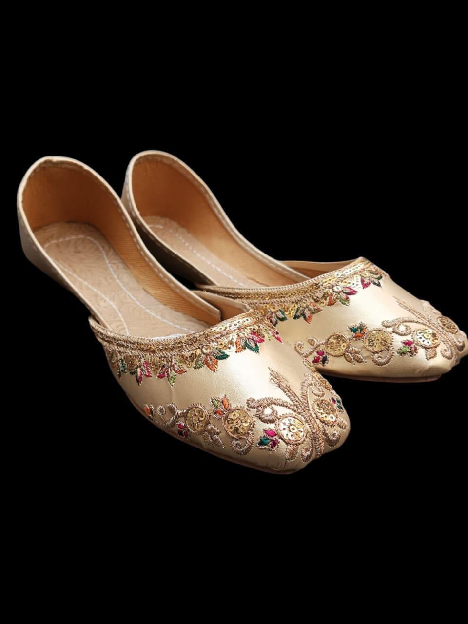 Stylish Velvet Women's Khussa - 1 Pair with Elegant Thread Work
