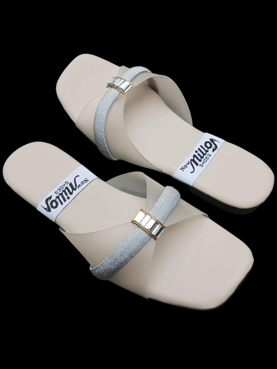 Stylish Women's Casual Flats - 1 Pair of PU Fabric and PVC 