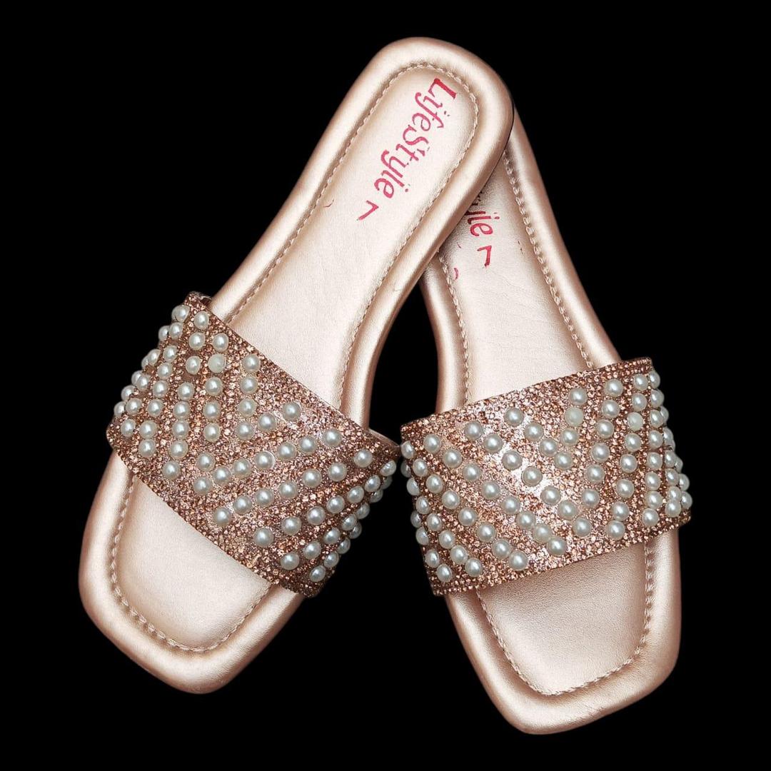 Stylish Women's Casual Flats - 1 Pair of PU Fabric and PVC 