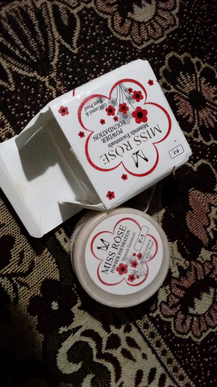 iqra cosmetics review 1