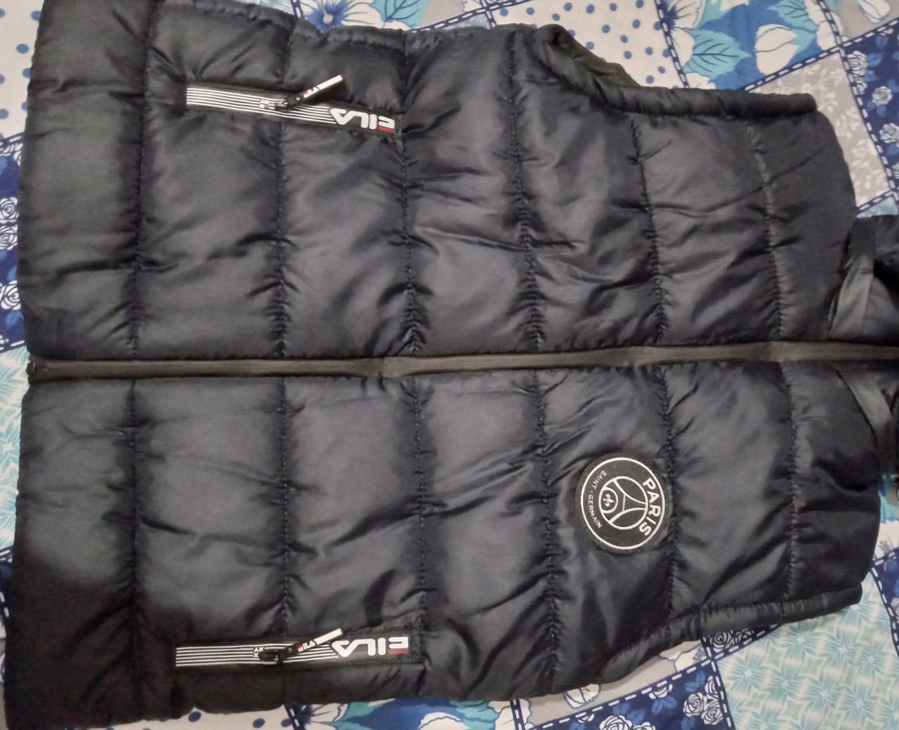 A   M    A    COLLECTION review 1