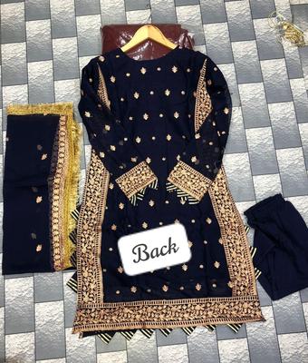 3 Pcs Women’s Stitched Crinkle Chiffon Embroidered Suit thumbnail 3