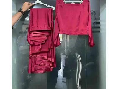 Exquisite 3 Pcs Stitched Saree Set in Maroon Shamoz Silk - Perfect for Women thumbnail 2